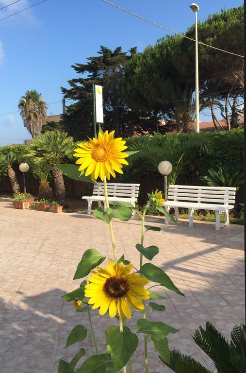 B&B Fiori Gialli Caucana Santa Croce Camerina Buitenkant foto