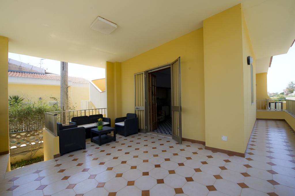 B&B Fiori Gialli Caucana Santa Croce Camerina Buitenkant foto