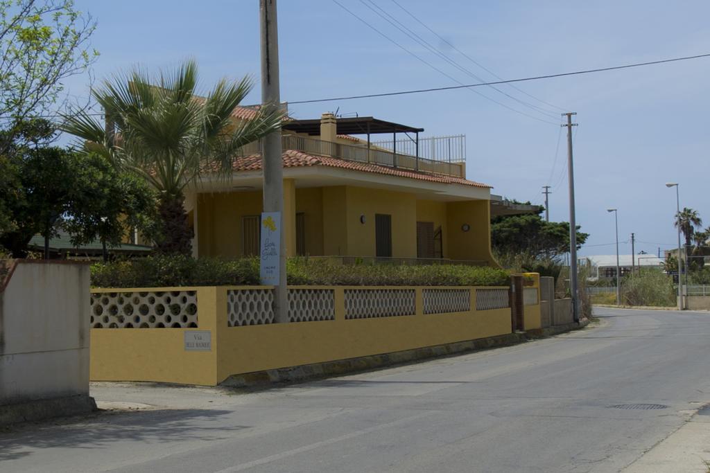 B&B Fiori Gialli Caucana Santa Croce Camerina Buitenkant foto
